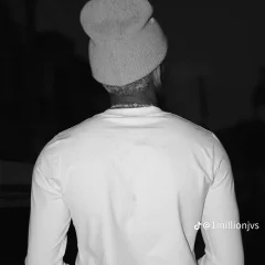 BHADBOI STUNNER